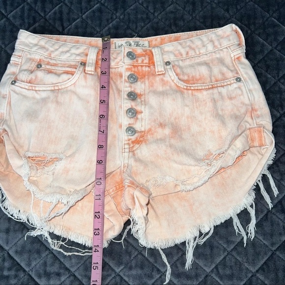 Free People Shorts Women Size 27 Orange Button Fly Mini Jean Romeo Cut Off  L - Picture 8 of 8